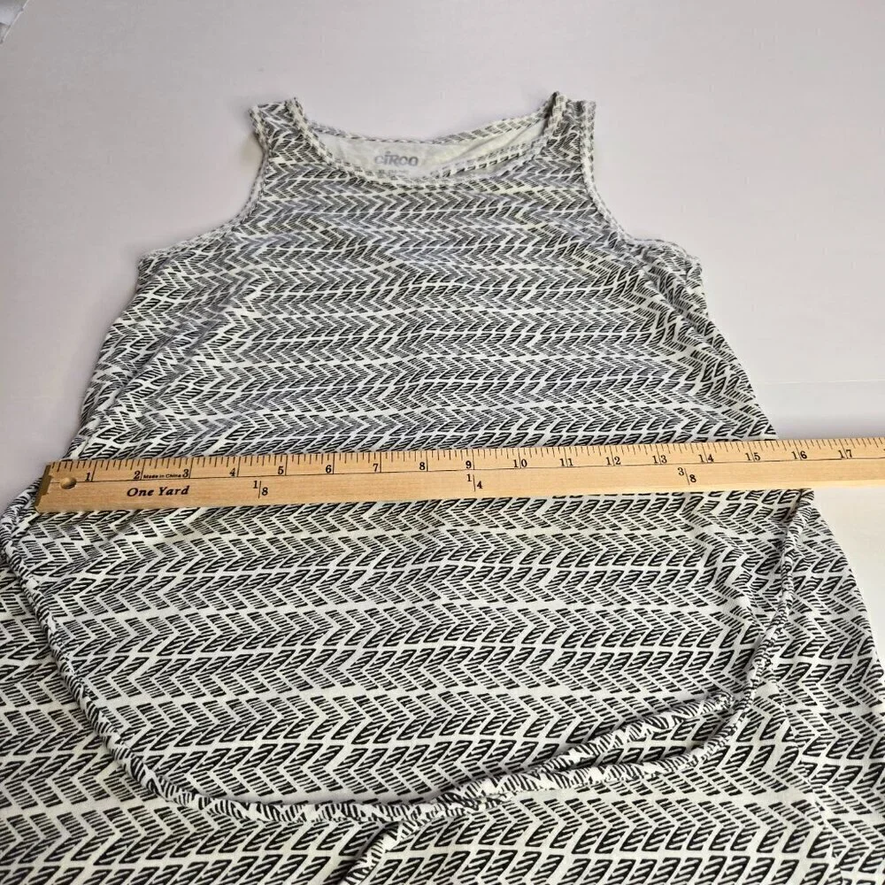 Circo Girls Black and White Sleeveless Arrow Print Maxi Dress Size XL 14/16